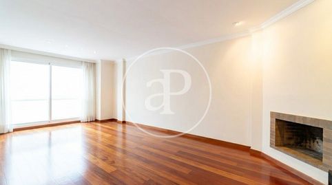 Foto 2 de Piso de alquiler en Aragon, Sant Gervasi- Galvany, Barcelona Capital