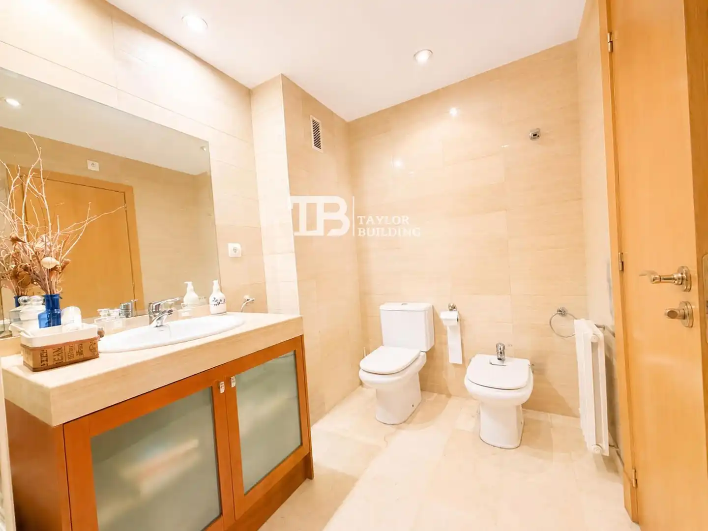Bathroom of Flat for sale in  Palma de Mallorca  with Heating, Terrace and Storage room