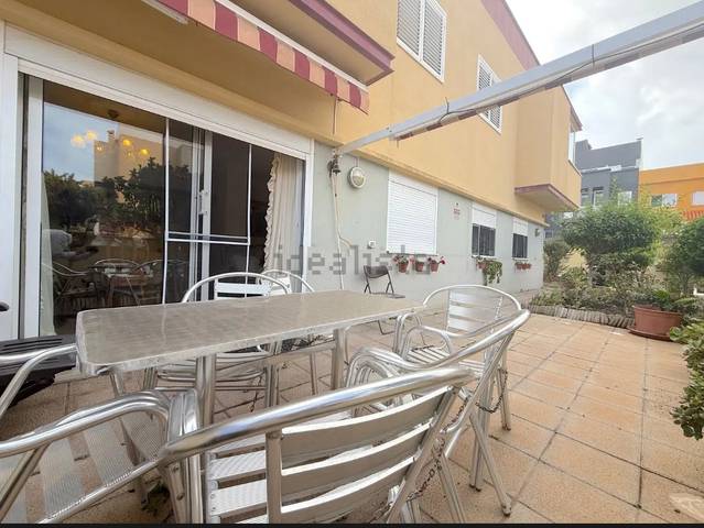 Piso en Venta en Calle Santiago Alvarez Regaldo, 4 en La Cuesta -Finca España