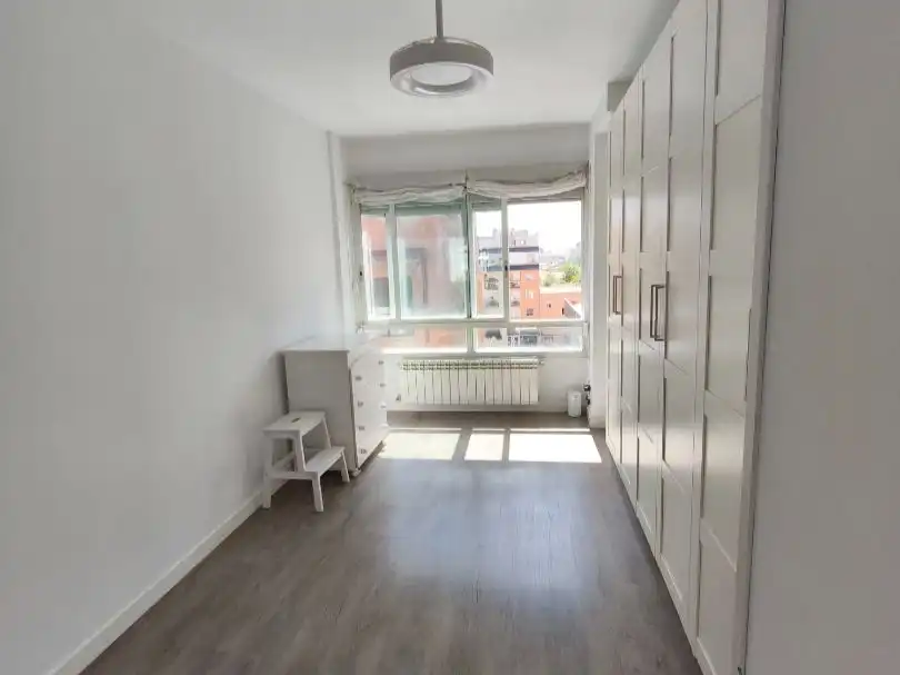 Wohnung zur Miete in Calle del Capitán Blanco Argibay, 178, Valdeacederas