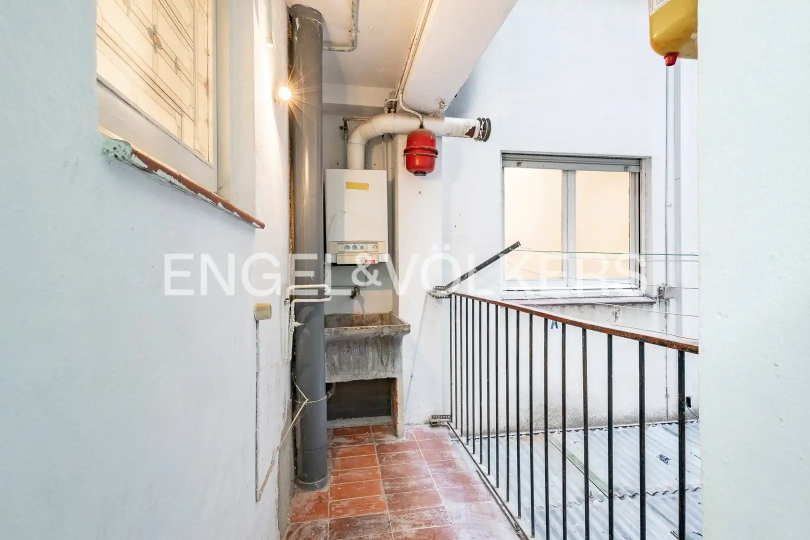 Flat for sale in El Poble Sec