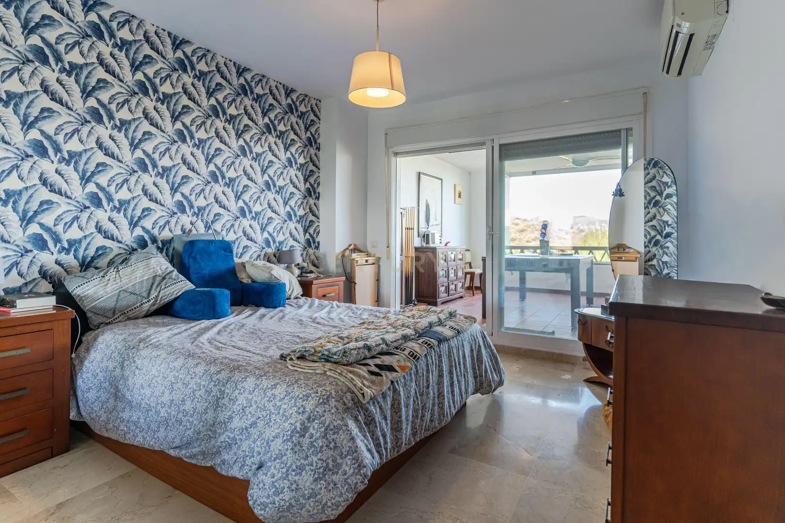 Habitación de Apartamento en venta en Rincón de la Victoria con Aire acondicionado, Trastero y Piscina