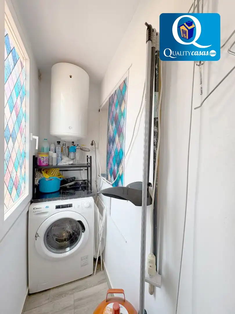 Cocina de Apartamento en venta en Alicante / Alacant con Aire acondicionado y Balcón