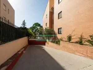 Exterior view of Flat for rent in Granada  with Air Conditioner, Heating and Washing machine