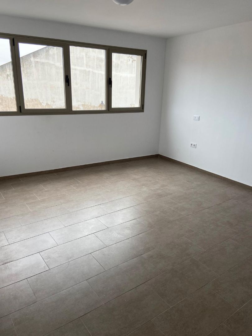 Bedroom of Flat to rent in Telde  with Oven, Washing machine and Microwave