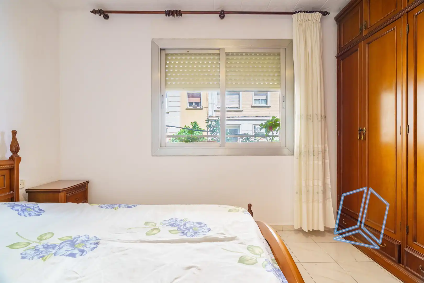Habitación de Piso en venta en Barcelona con Balcón