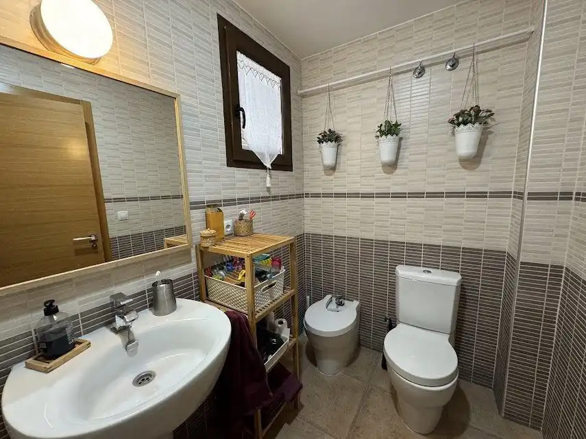 Bathroom of Houses for sale in Soneja  with Terrace, Storage room and Balcony