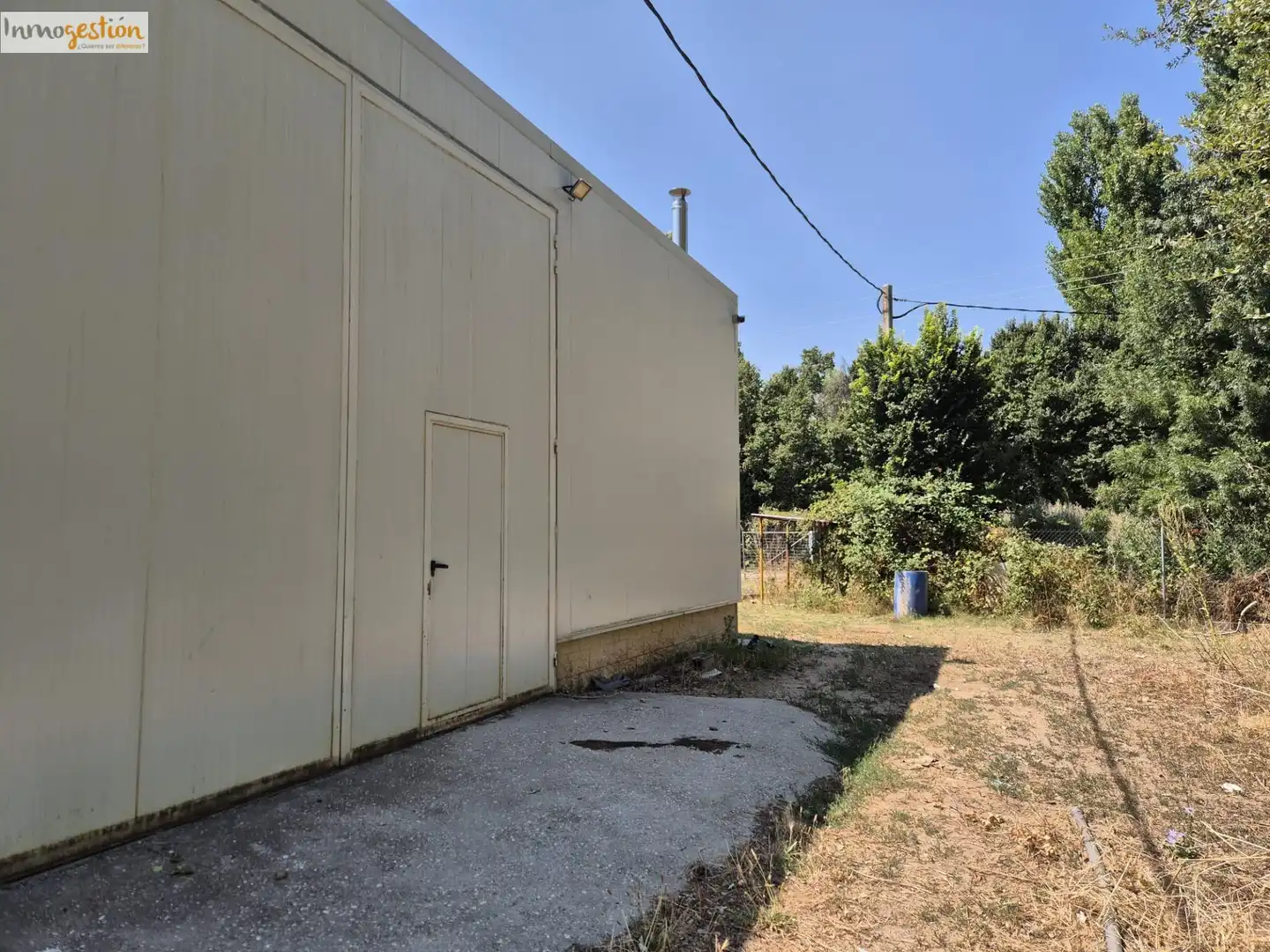 Außenansicht von Fabrikhallen zum Verkauf in Tudela de Duero