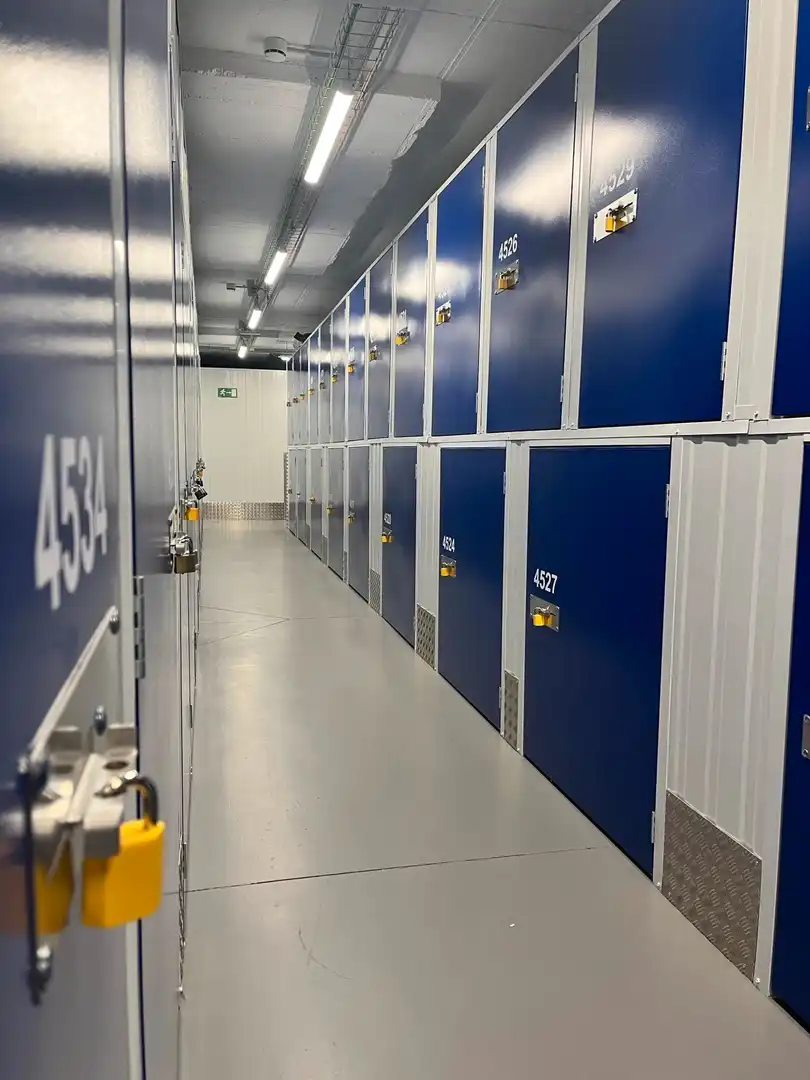 Storage room for rent in Madrid  with Alarm