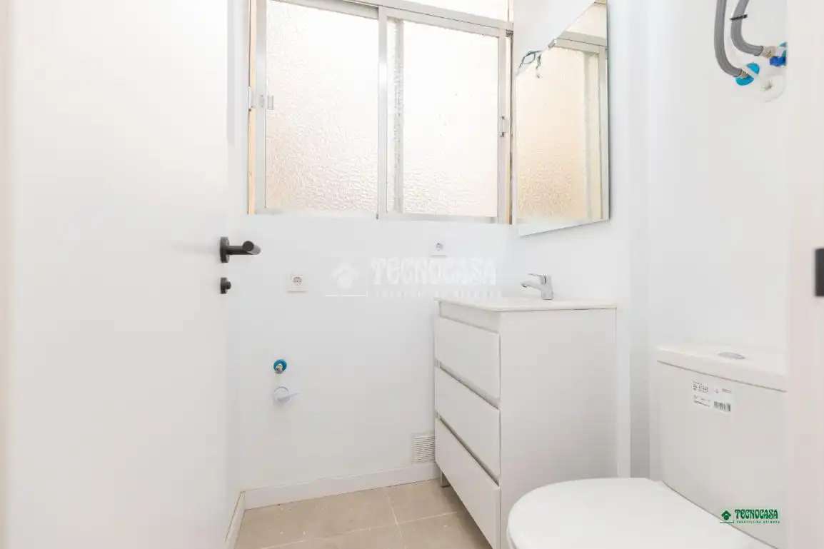 Baño de Piso en venta en Almería