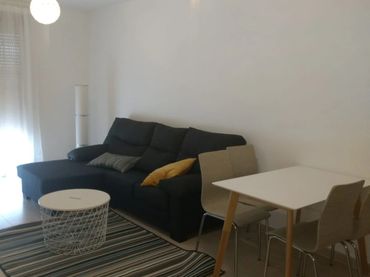 Flat with balcony to rent in Sur