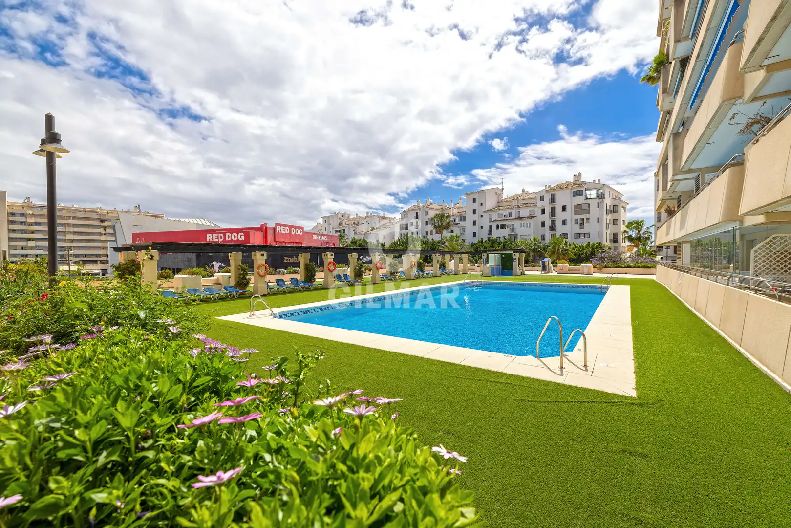 Jardí de Pis en venda en Marbella amb Calefacció, Piscina i Balcó