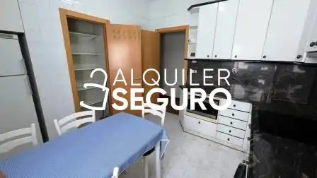 Piso de alquiler en Perez Galdos, Juzgados