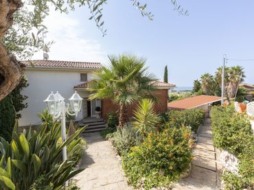 Haus mit Pool zum Verkauf in Santa Susanna