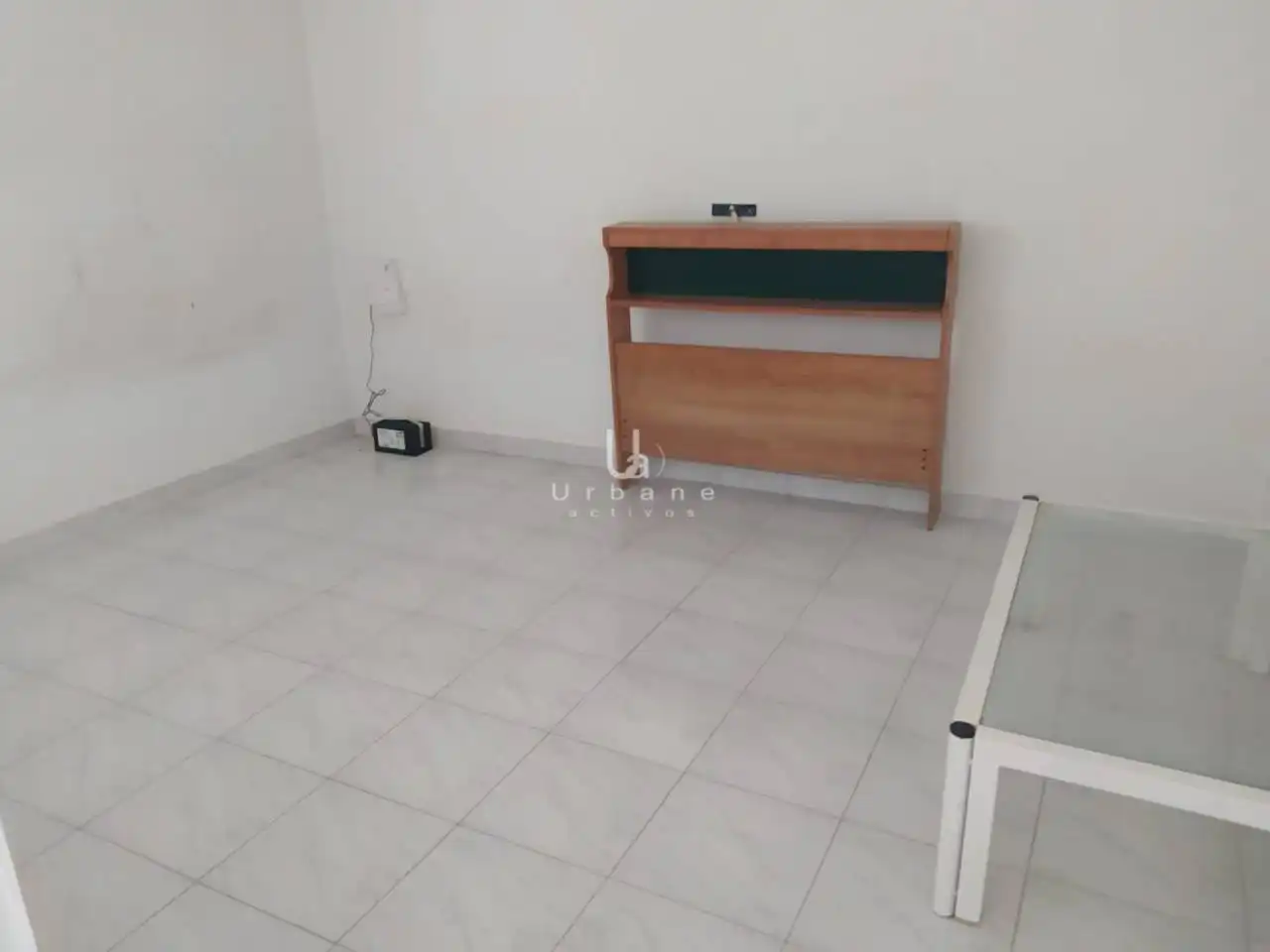 Habitación de Local en venta en Murcia