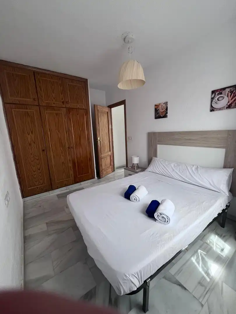 Habitación de Dúplex de alquiler en Granada con Amueblado