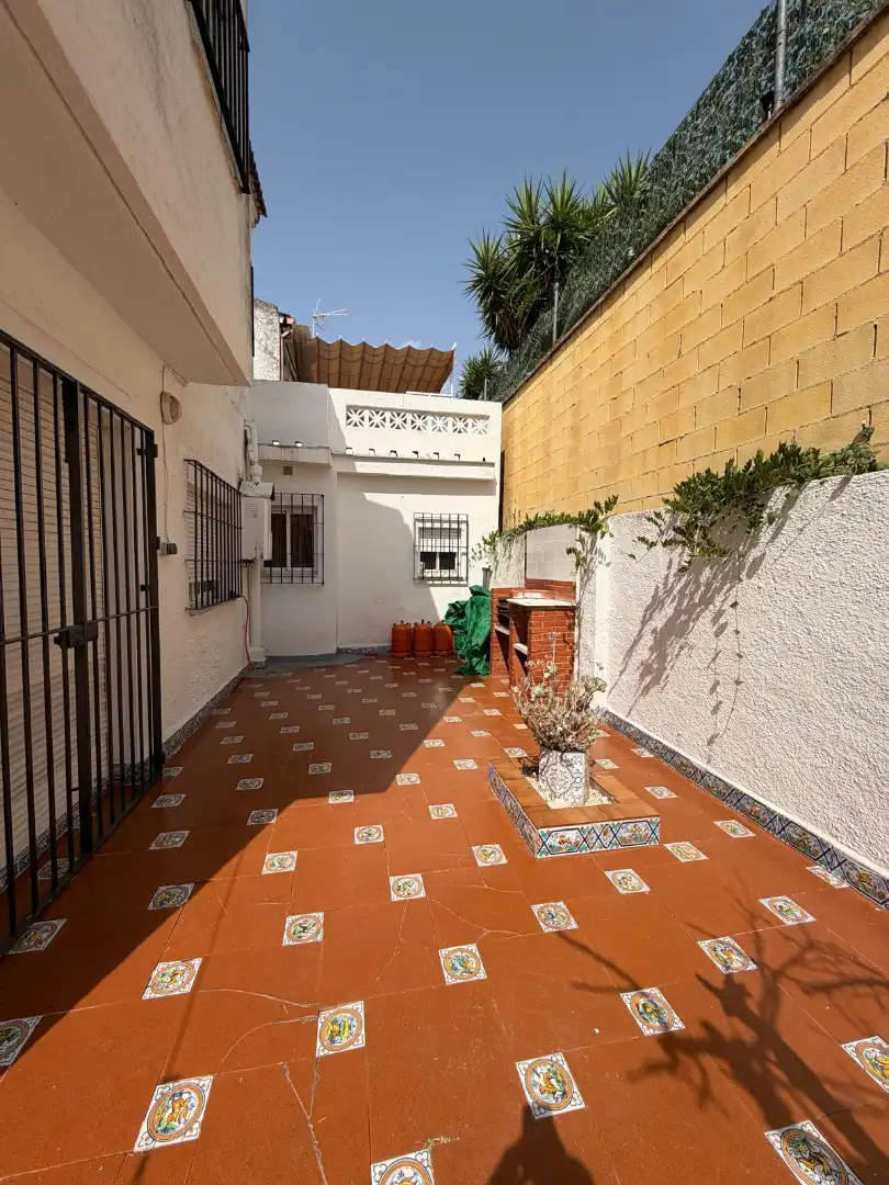 Terrassa de Casa adosada en venda en Mairena del Aljarafe amb Piscina comunitària