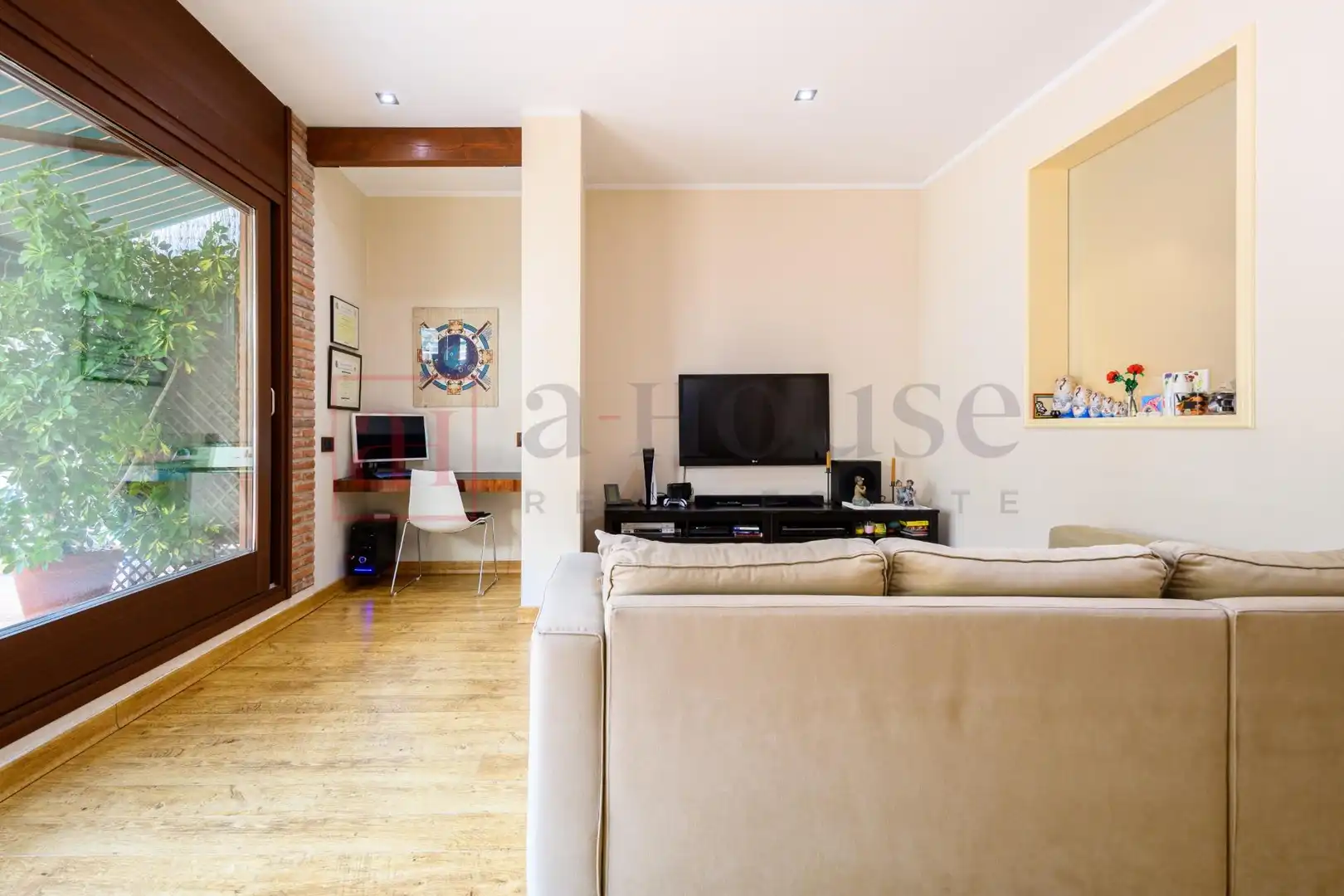 Piso con terraza en venta en Carrer d'Entença, imagen 5