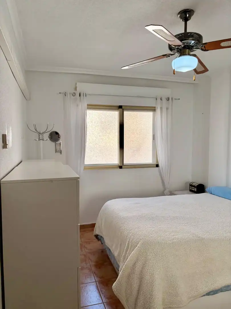 Schlafzimmer von Wohnung zum Verkauf in San Pedro del Pinatar mit Klimaanlage, Terrasse und Möbliert