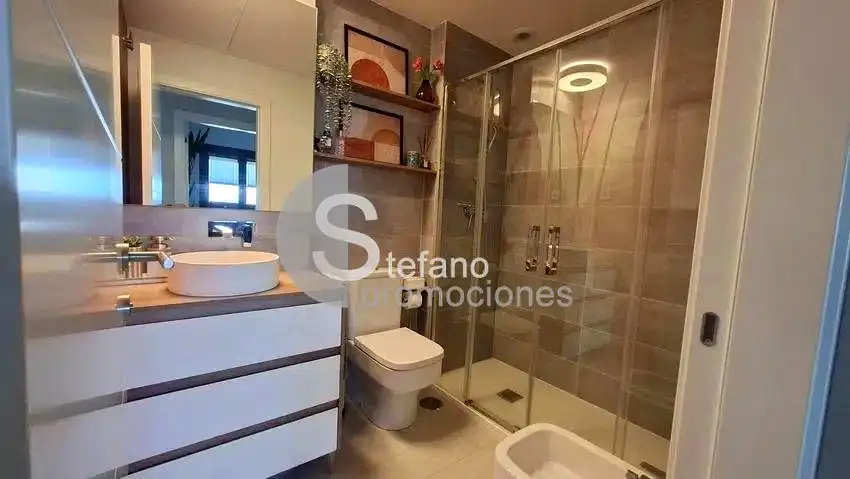 Baño de Piso en venta en Málaga con Aire acondicionado, Calefacción y Terraza