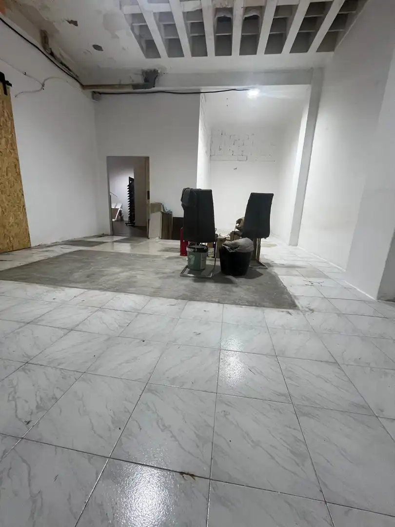 Local comercial en venda a Este, imagen 10