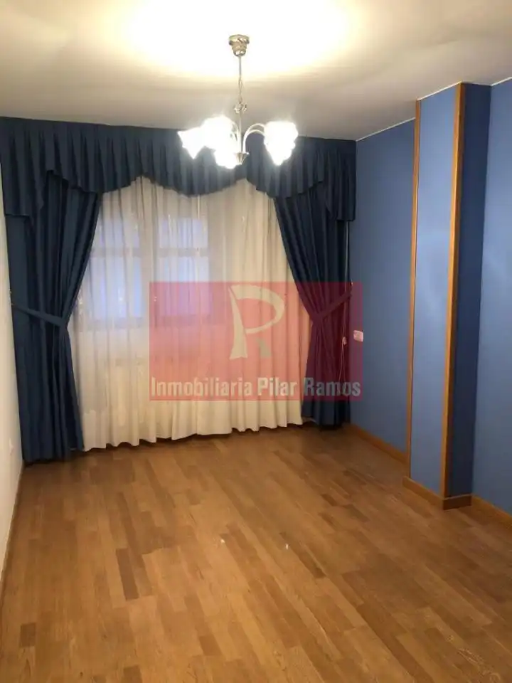 Habitación de Piso en venta en Carrizo con Calefacción, Parquet y Trastero