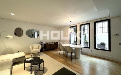 Living room of Flat for sale in  Madrid Capital  with Air Conditioner and Terrace