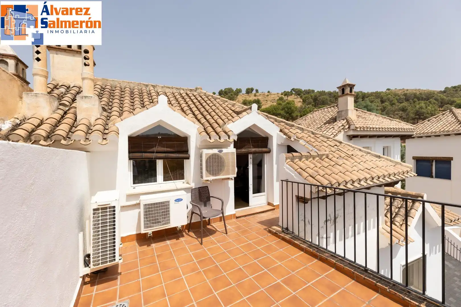 Casa adosada en venta en Calle SALA DOS HERMANAS, Crta. De la Sierra