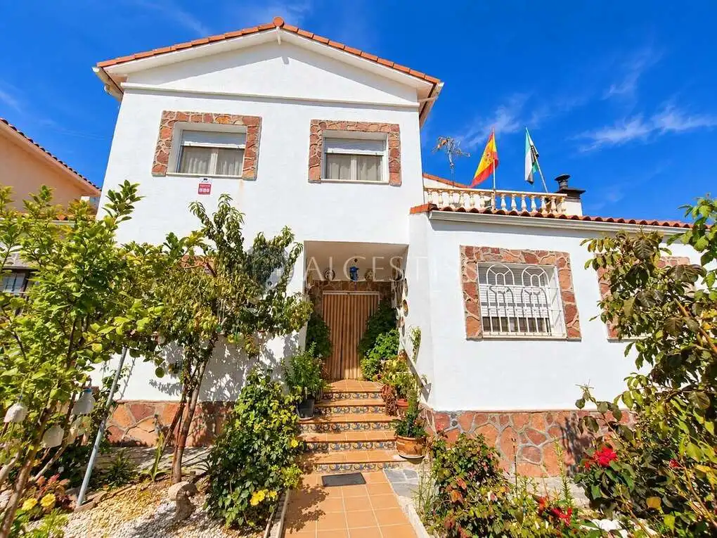 Casa con terraza en venta en Méntrida