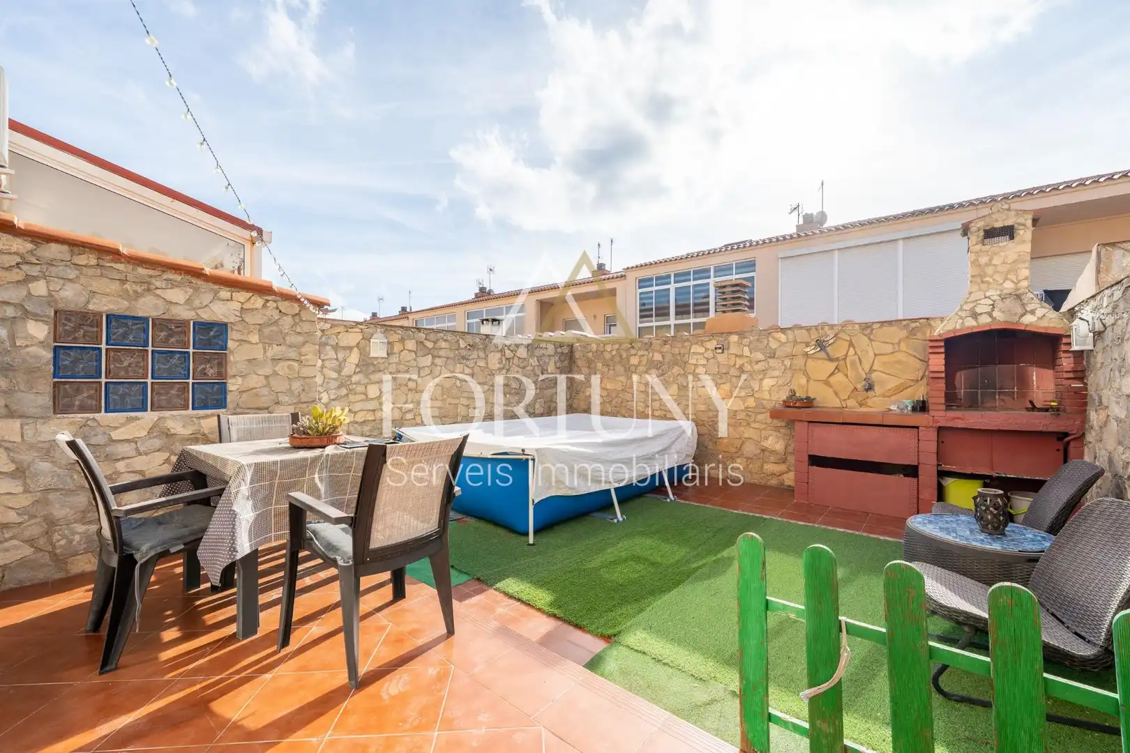 Terraza de Casa o chalet en venta en Pira con Aire acondicionado, Calefacción y Jardín privado