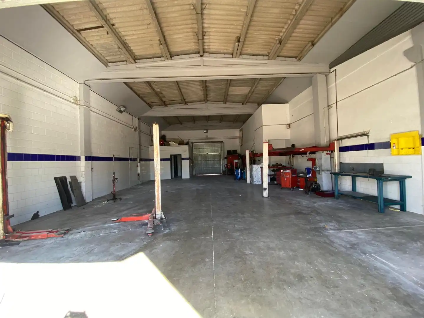 Nave industrial en venta en Cornellà del Terri