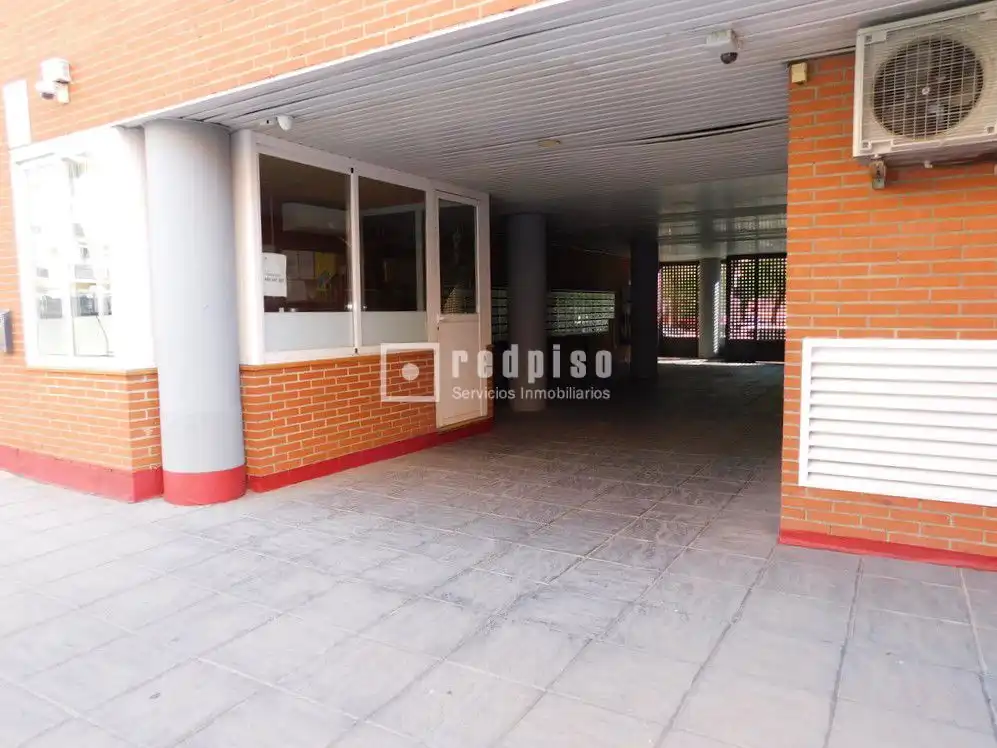 Parking of Duplexes for sale in Madrid  with Air Conditioner, Heating and Private garden