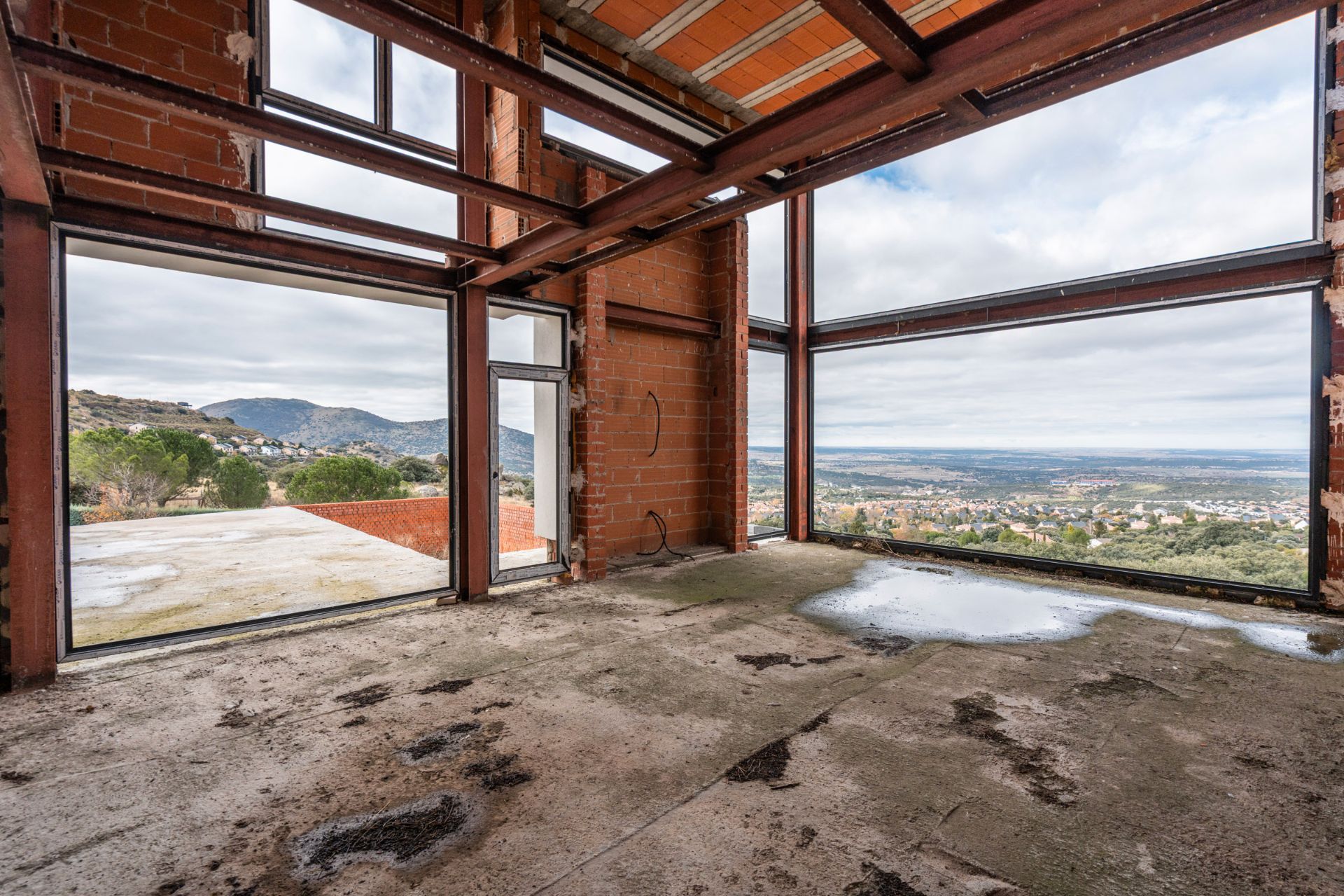 Exterior view of House or chalet for sale in El Espinar  with Air Conditioner, Heating and Private garden