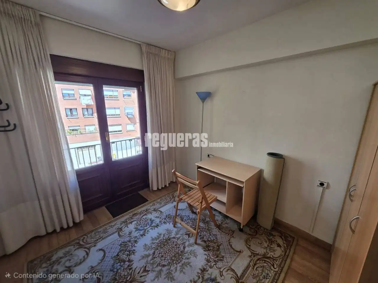 Schlafzimmer von Wohnungen zur Miete in Avilés mit Heizung, Terrasse und Möbliert