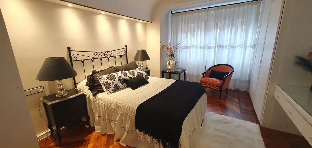 Wohnung zur Miete in Alhóndiga