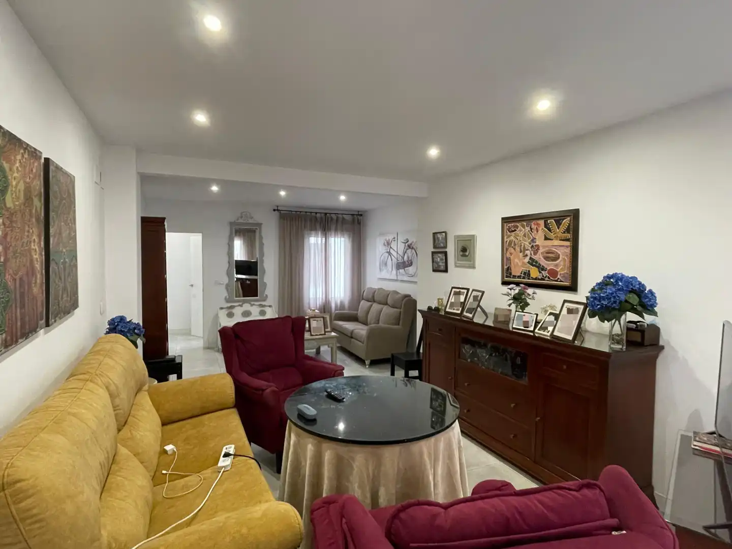 Sala d'estar de Pis en venda en  Córdoba Capital amb Aire condicionat, Calefacció i Traster
