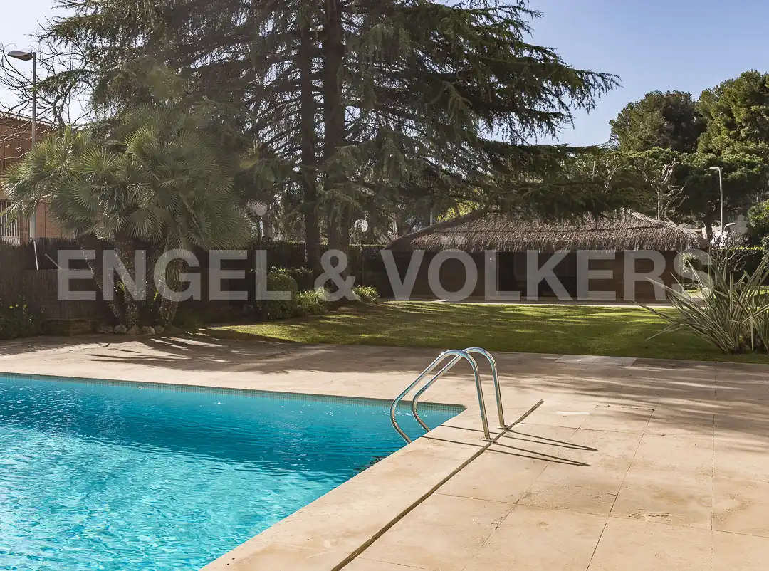 Piscina de Piso en venta en Barcelona con Aire acondicionado, Calefacción y Terraza