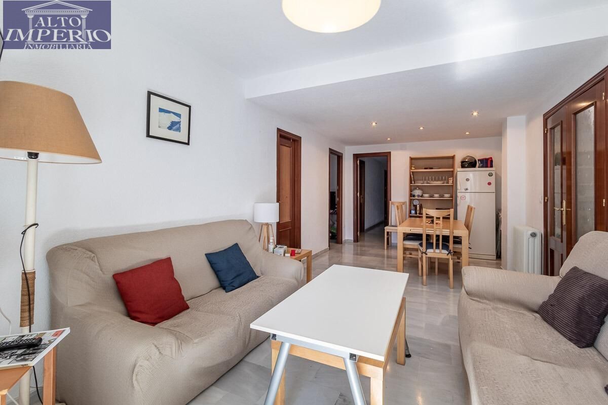 Living room of Flat for sale in  Granada Capital  with Heating and Storage room