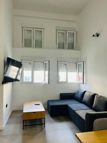 Loft en Alquiler en Parque Ayala - Jardín de la Abadía - Huelín
