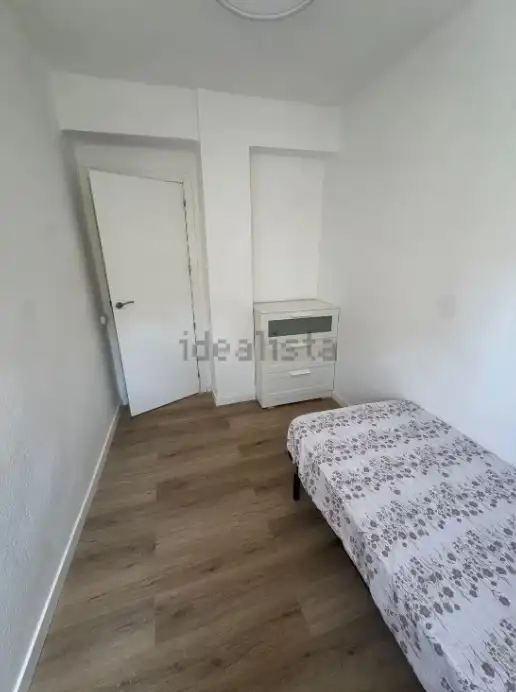 Habitación de Piso de alquiler en Manises con Aire acondicionado, Amueblado y Horno