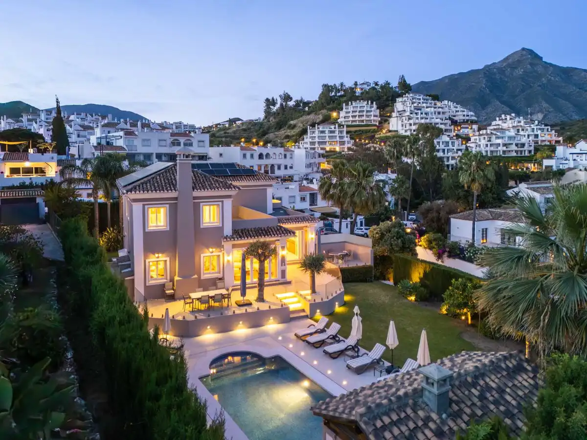 Villa mit Garten zum Verkauf in Nueva Andalucía, imagen 46
