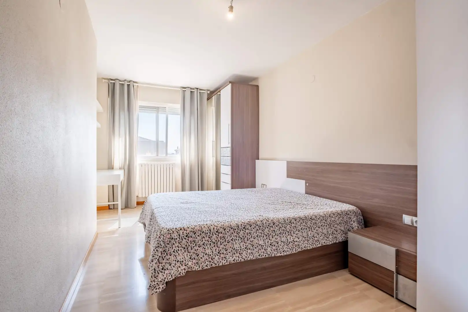 Habitación de Piso en venta en Zaragoza con Aire acondicionado y Terraza