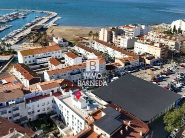 Appartamento con balcone in vendita a CAP NORFEU 42
