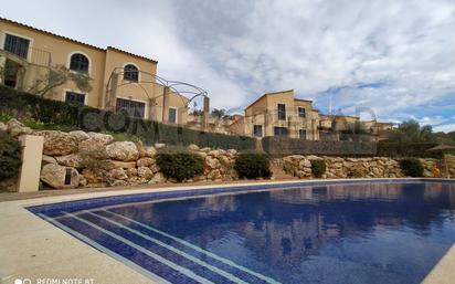 Piscina de Casa adosada en venda en Manacor