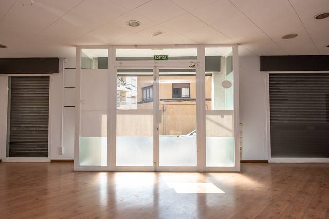 Local comercial en Venta en Carrer d'Almeria en Vilartagues - Tueda de Dalt