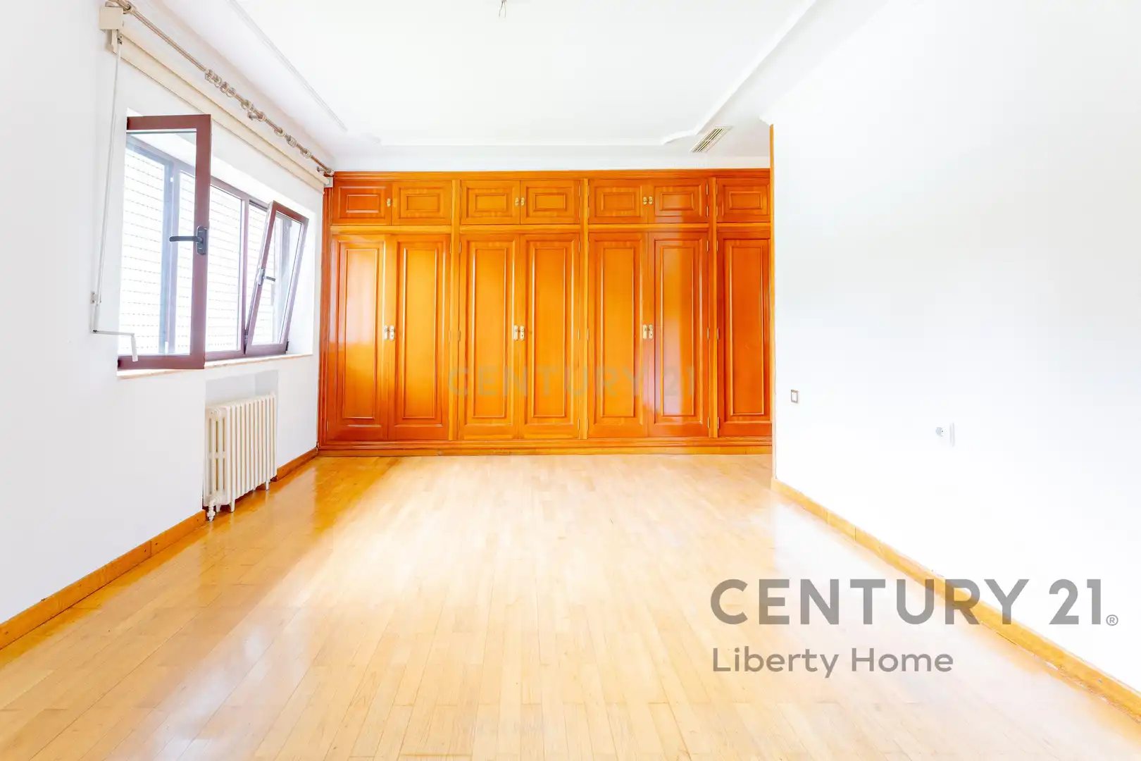Sala de estar de Casa o chalet en venta en Torrent con Aire acondicionado, Jardín privado y Piscina