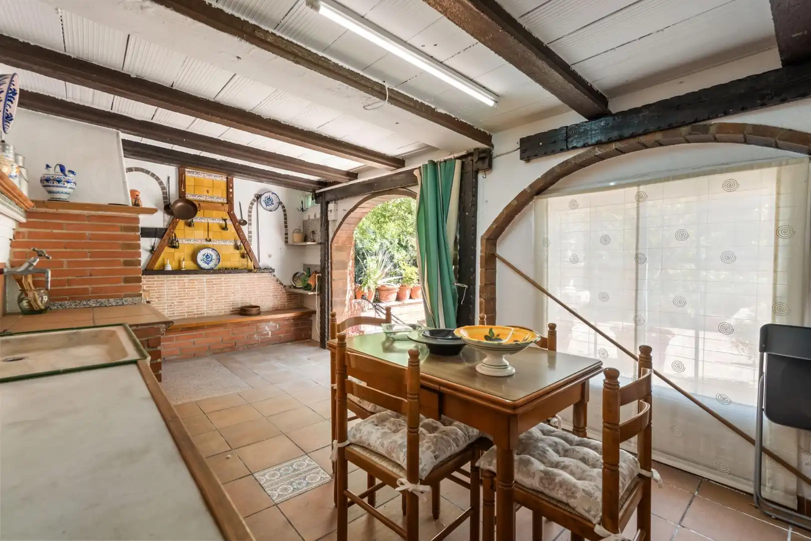 Cocina de Casa adosada en venta en Mollet del Vallès con Aire acondicionado, Calefacción y Jardín privado