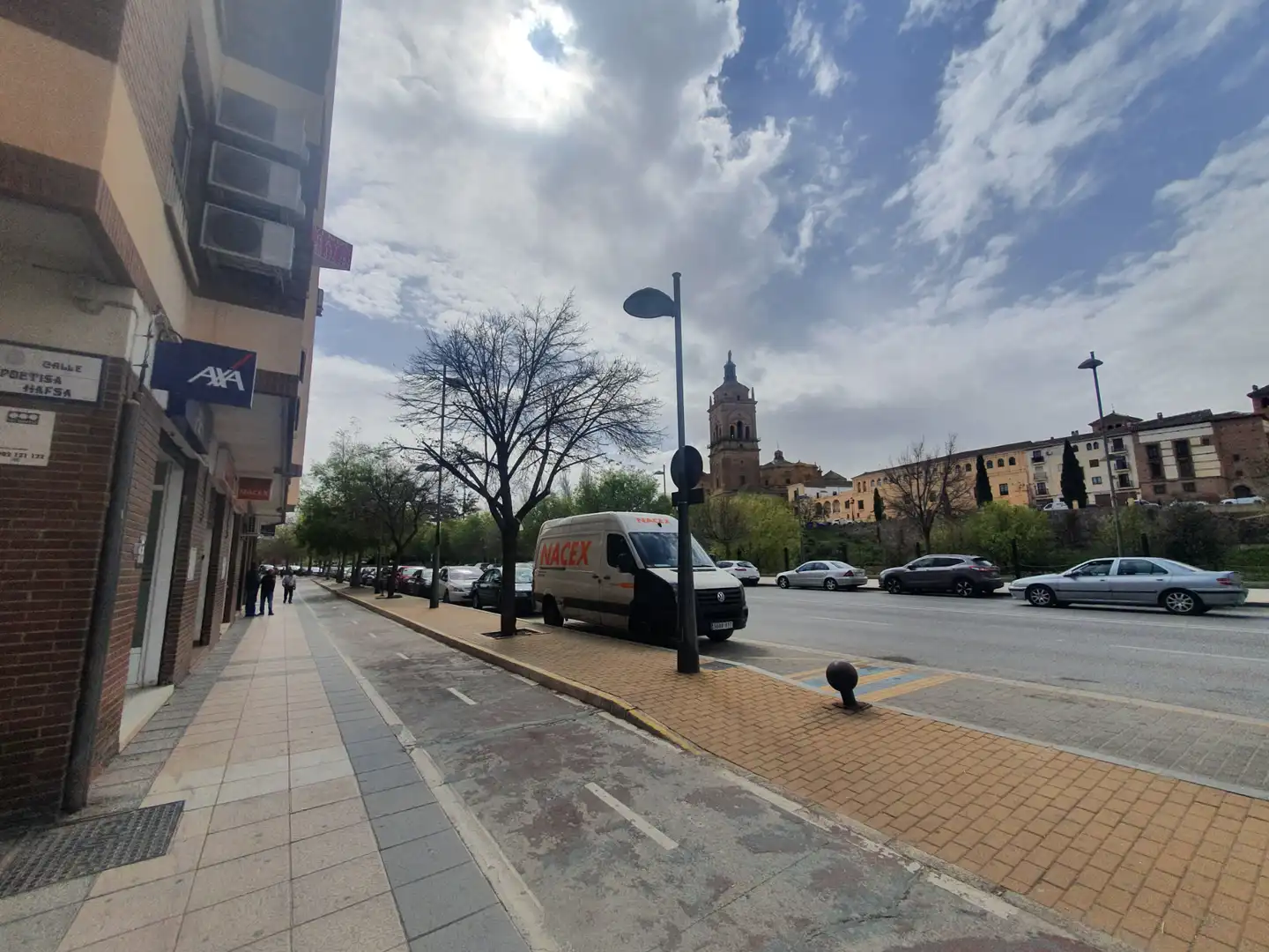 Vista exterior de Pis en venda en Guadix amb Balcó