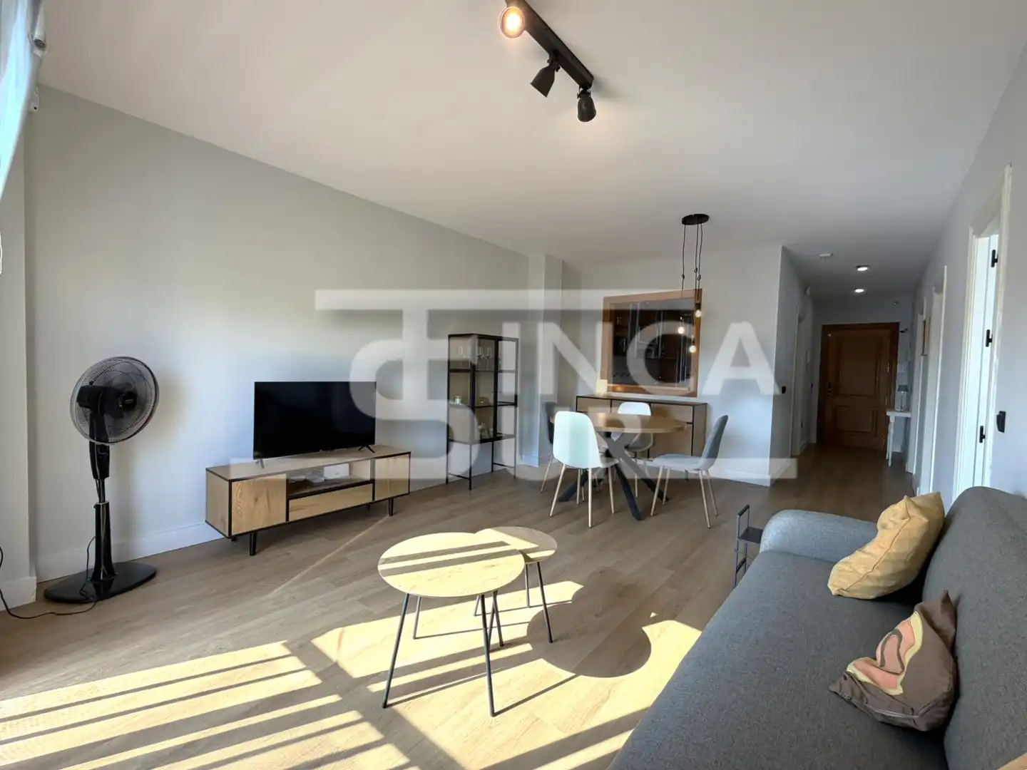 Sala de estar de Apartamento en venta en Roquetas de Mar con Amueblado, Horno y Lavadora