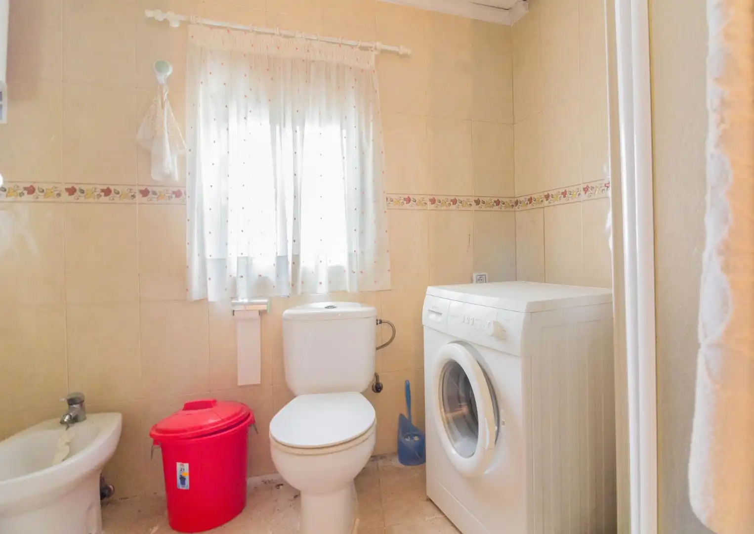 Badezimmer von Country house zum Verkauf in Orihuela mit Terrasse